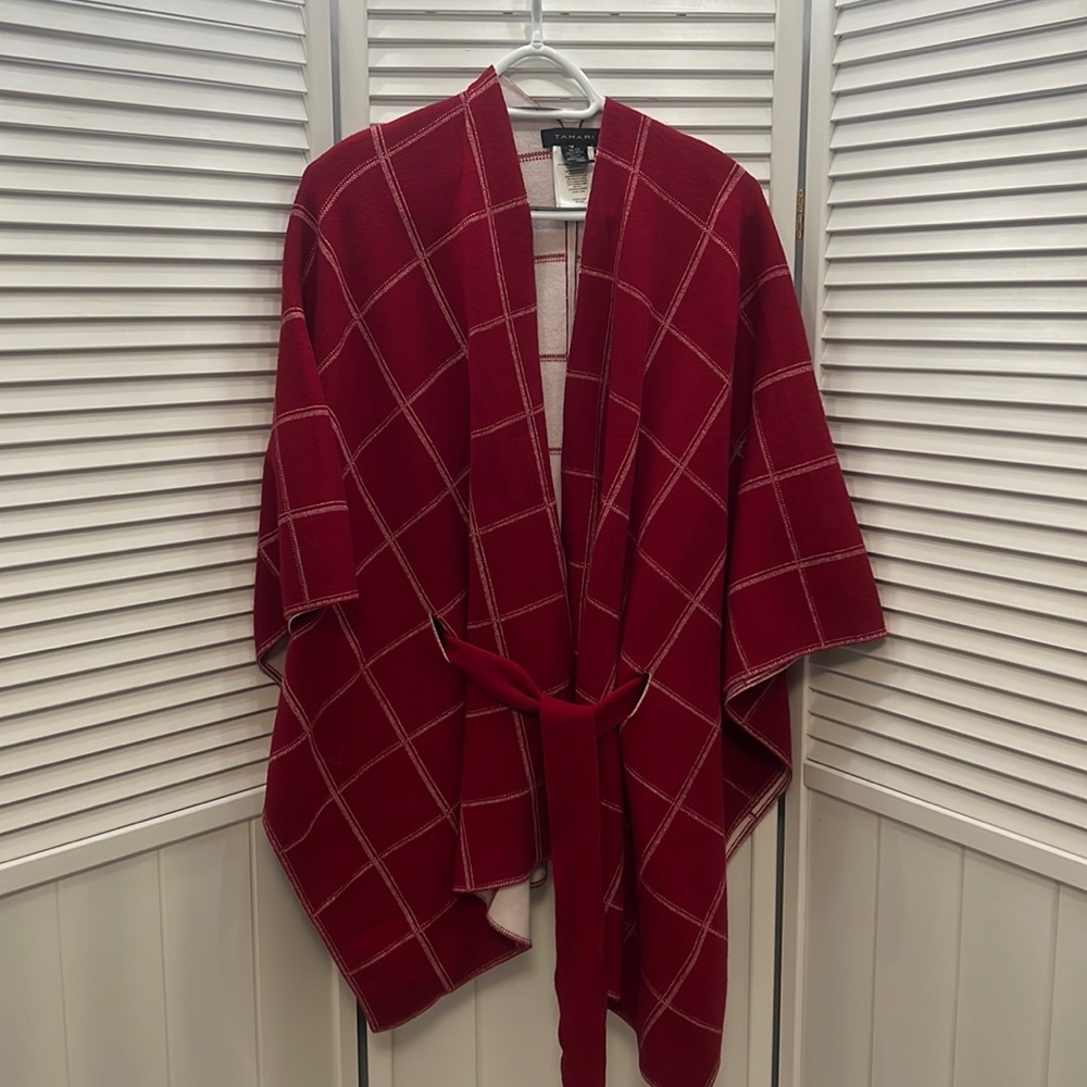 TAHARI cape sweater
